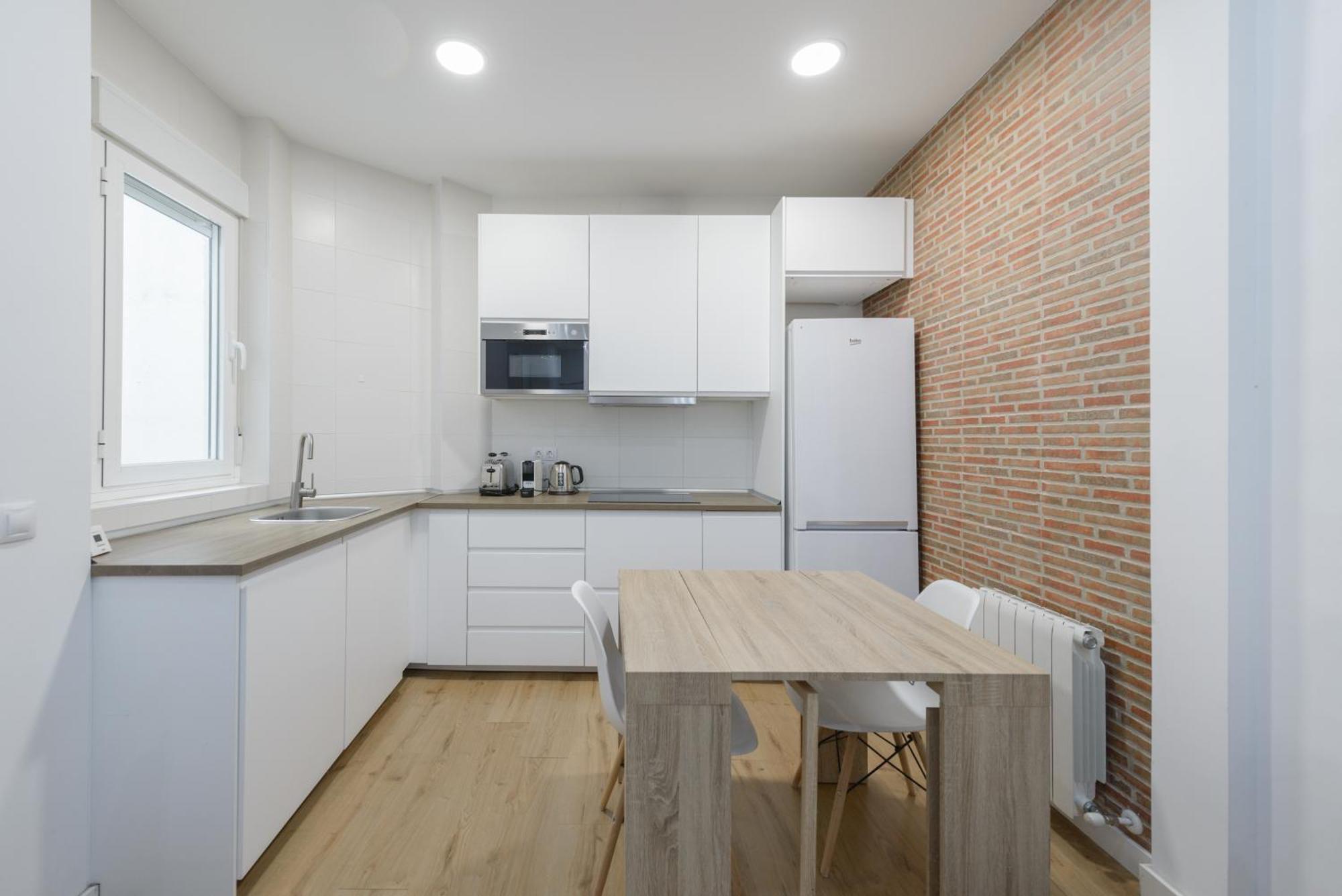 Апартаменты Avila Calle, Precioso Estudio En Santiago Bernabeu-Estrecho En Segundo Piso Sin Ascensor Мадрид Экстерьер фото